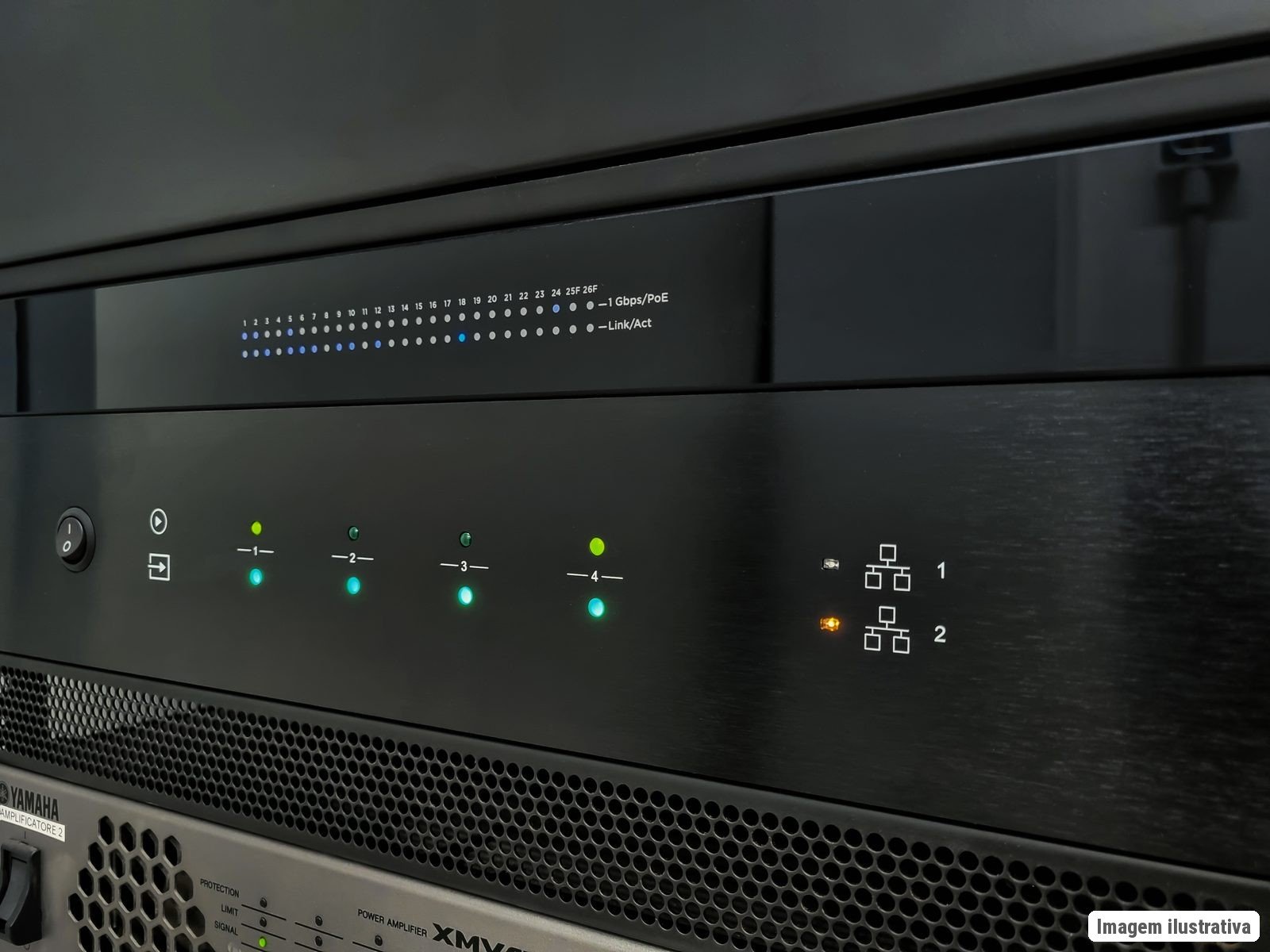 Caixa Acústica de Parede R20W 65W 50Hz–21kHz – Laqueada Branca, Tela Branca